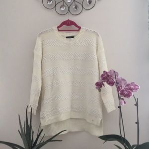 Comfortable off white sweater